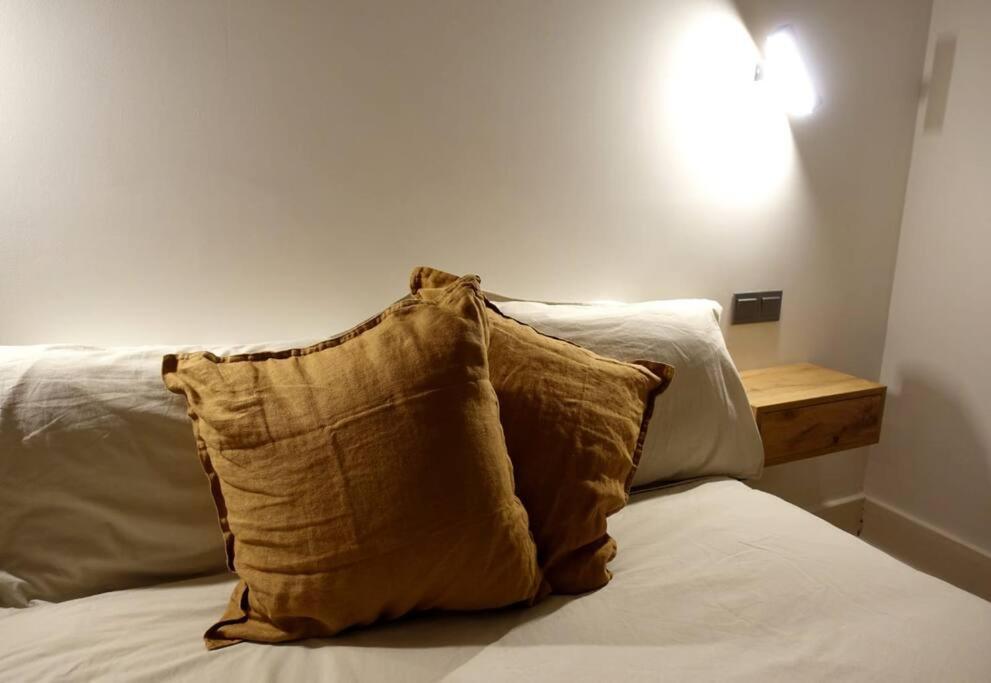 Stylish City-Centre Apartment With Balcony Ливърпул Екстериор снимка